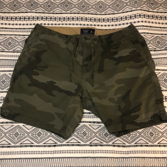 Abercrombie & Fitch Other - Abercrombie & Fitch military camo shorts in size 36